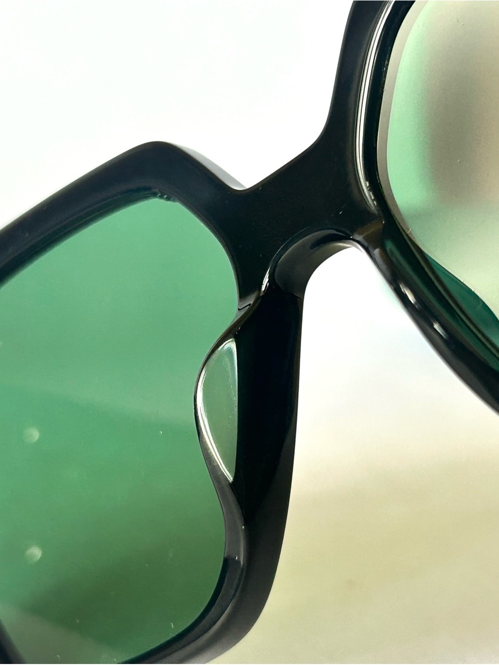 Gucci GG0956S 001 Oversized Black & Green Frame Sunglasses w Green Lenses - Picture 11 of 13